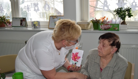 Domov Alzheimer Darkov Prosincová narozeninová cukrárna