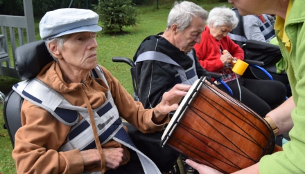 Domov Alzheimer Darkov hudba